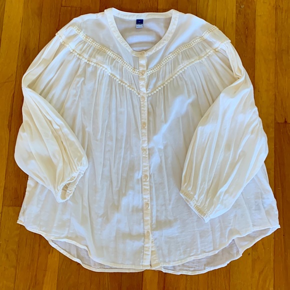Old Navy blouse - Picture 2 of 8
